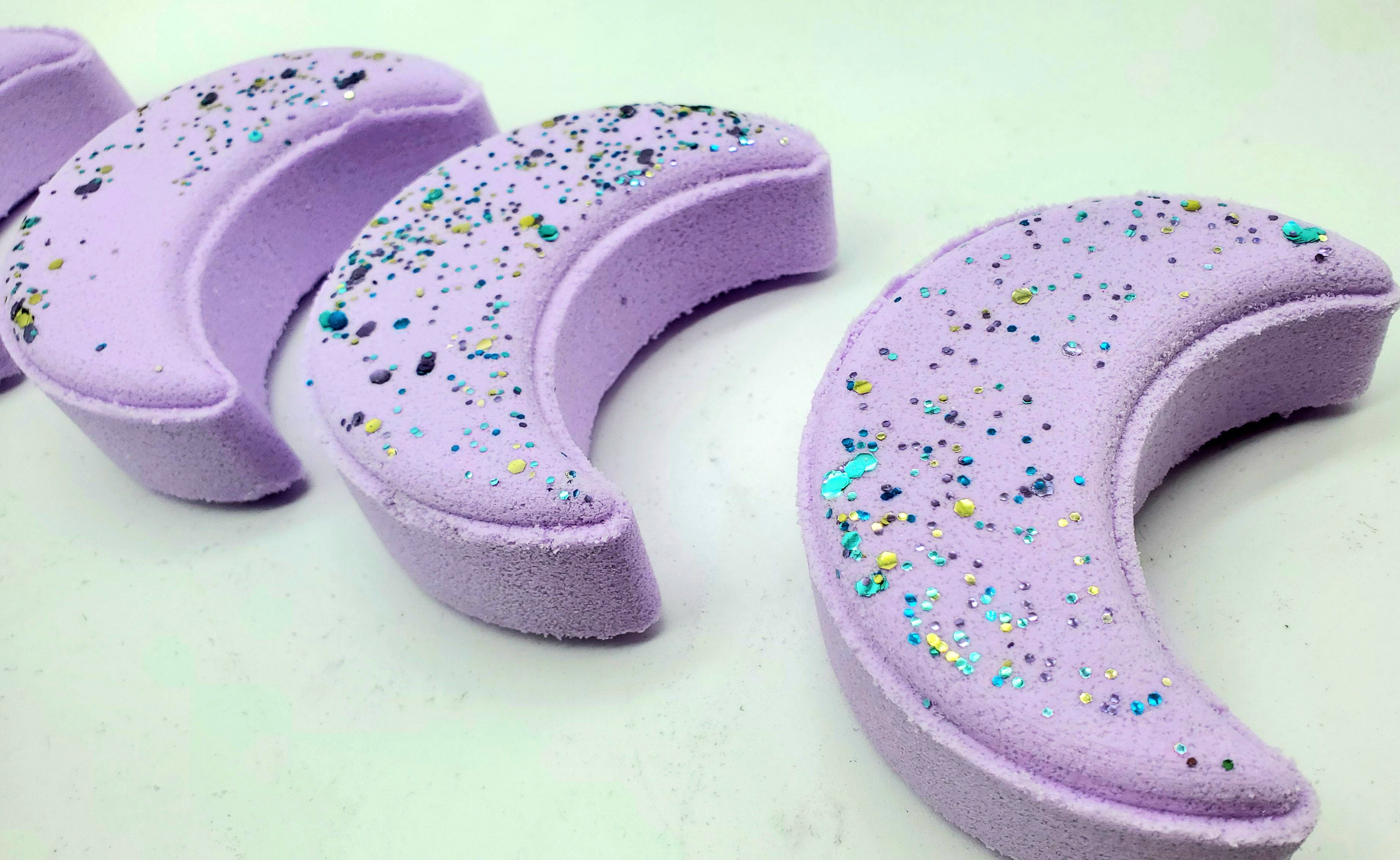 Crescent Moon Shower Steamers